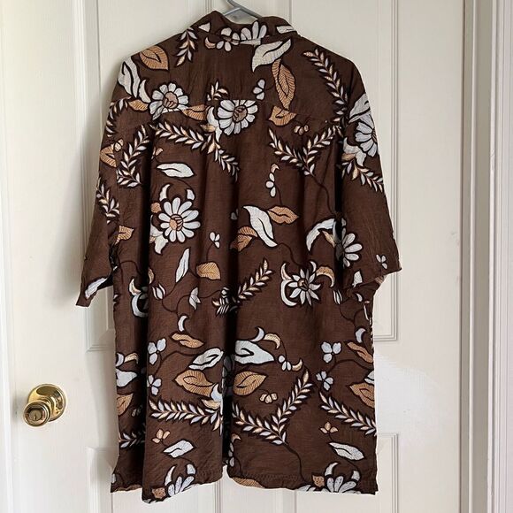 Tommy Bahama Silk Hawaiian Shirt - Picture 3 of 9